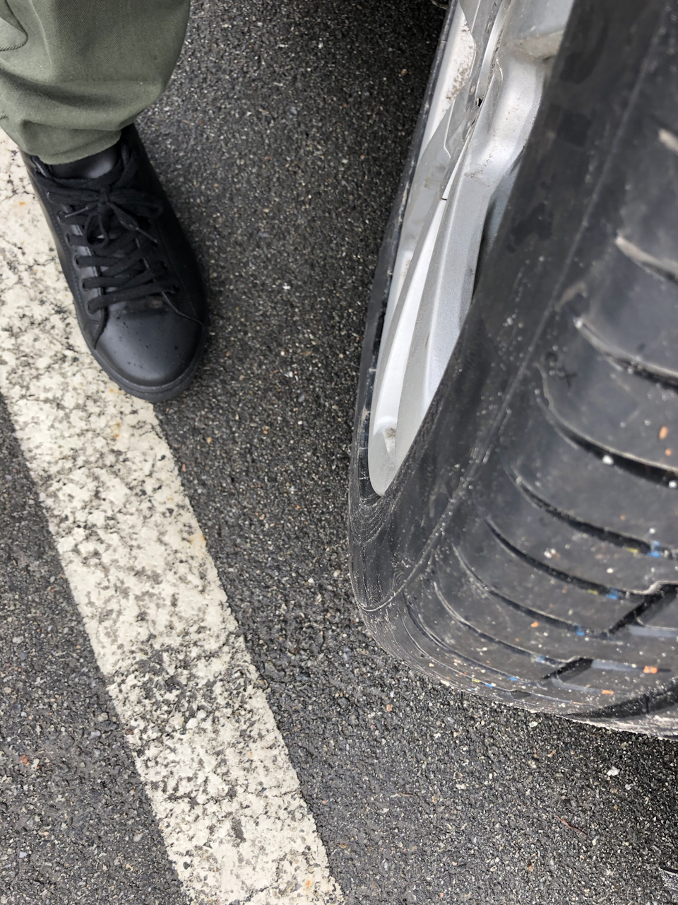 Continental ContiPremiumContact 6 215/45 R17 91Y XL FR 3