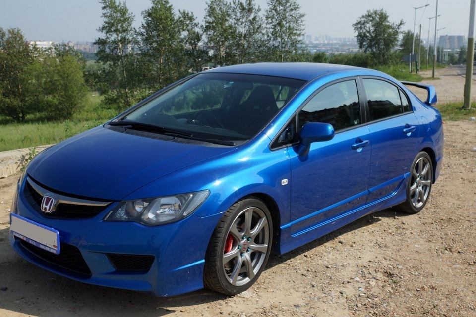 Кріплення номера у стилі Civic Type R FD2 2