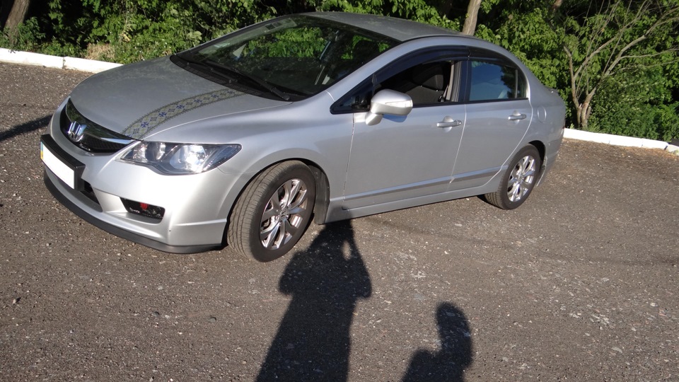 Mugen Side Window Deflectors & Feel's Mirror Visors 3