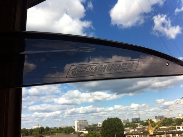 Ветровики Mugen та дефлектора (куточки) Feel's на Honda Civic 4D 5