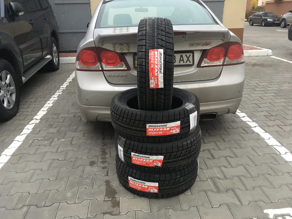 Зимова гума Bridgestone Blizzak VRX 2