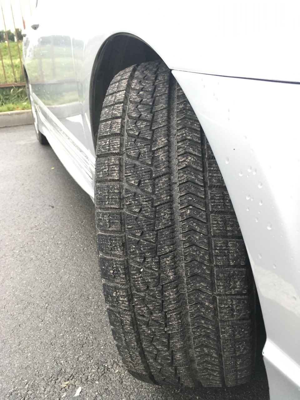 Зимова гума Bridgestone Blizzak VRX 3