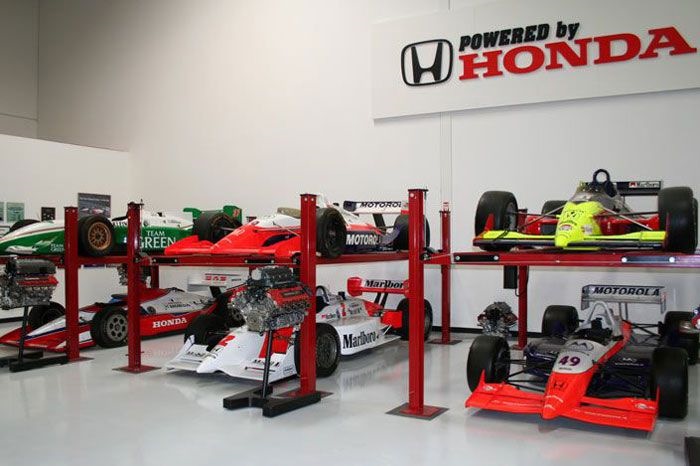 Ласкаво просимо до музею Honda! 1