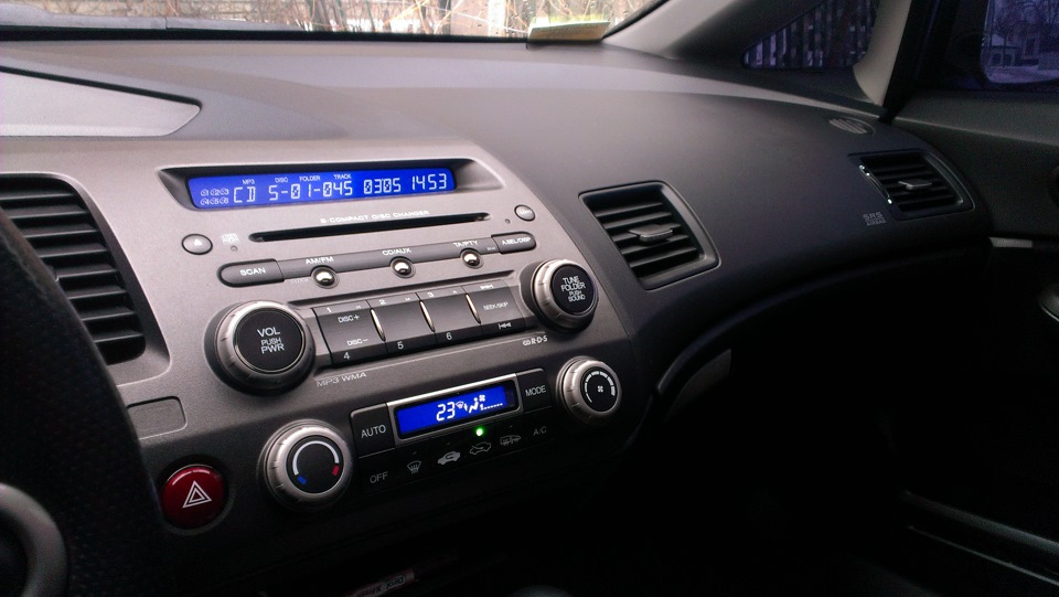Honda Civic 4D Клімат-контроль 1