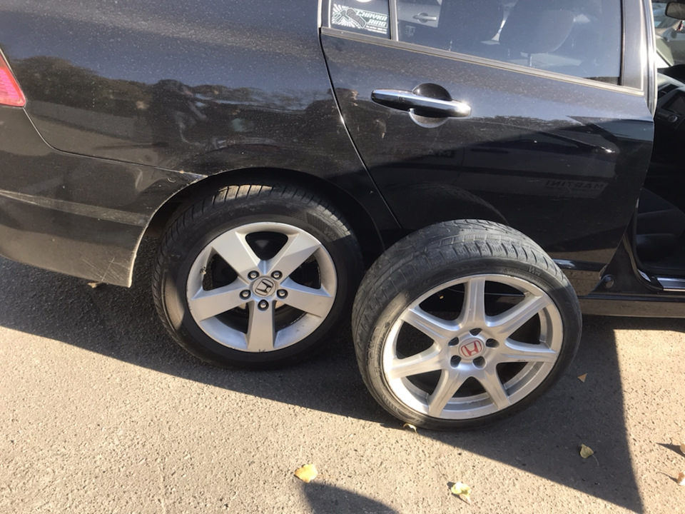 Тапки r18 від сокири 2