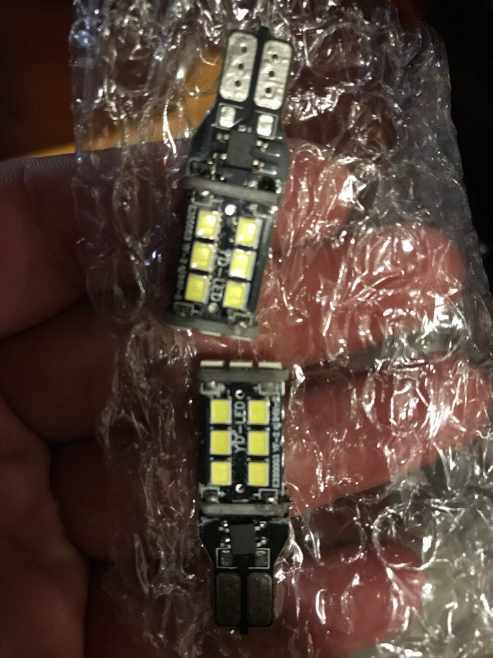 Встановлення LED ламп у задній хід 1