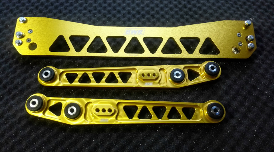 BLACKWORKS BWR Rear Lower Control Arm Subframe Brace Kit 1