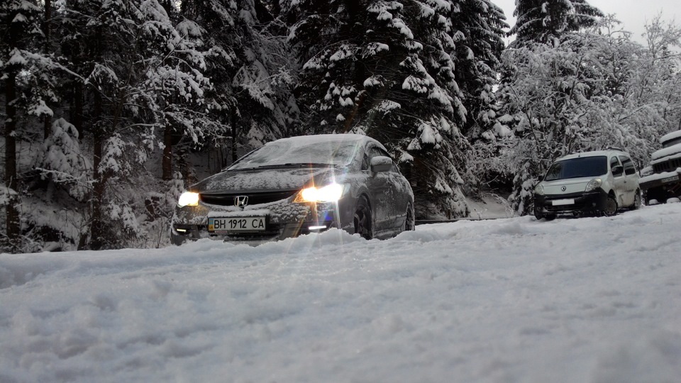 Honda Civic Mugen vs Winter 4