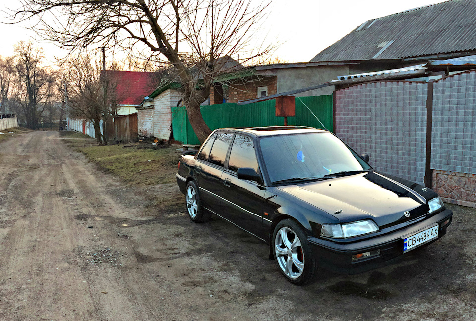 Прикупив диски R17 215\45 ET38 Виглядає чітко, керованість поки не скажу, розгін природно гірший (. 1