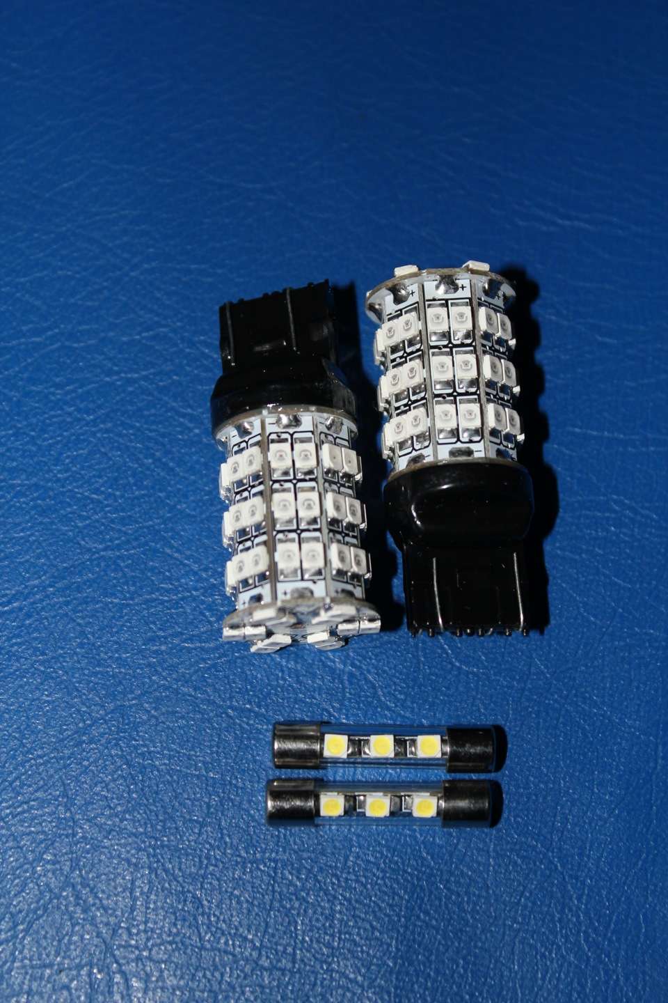 LED у Стоп-Габарит і підсвічування дзеркал у козирках 4