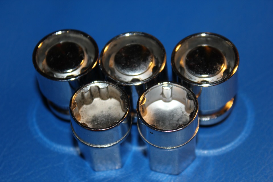 Продам секретки 3ШТ. 2