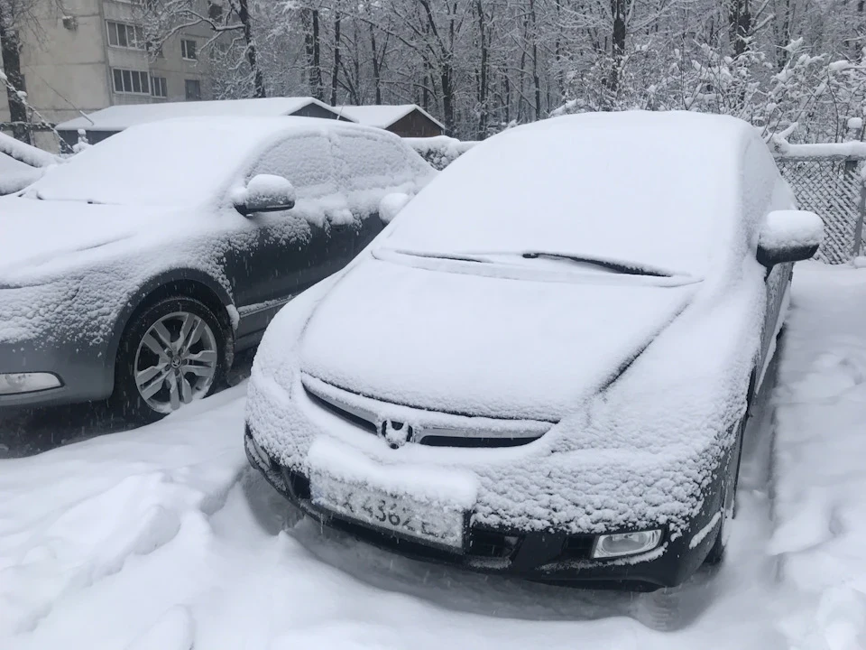 Перший день та гори снігу