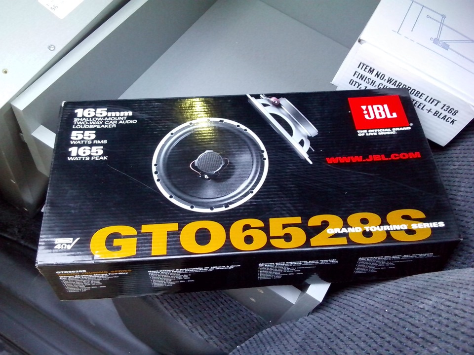 Звук JBL перед 1