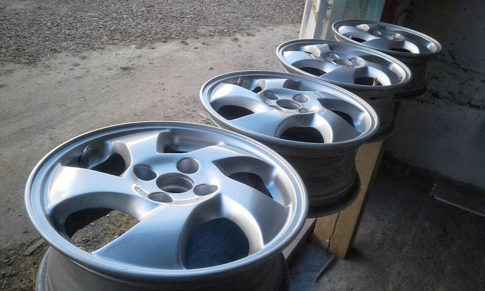 Civic Vti OEM wheels • експерименти з гумою • наклейки на шини 1
