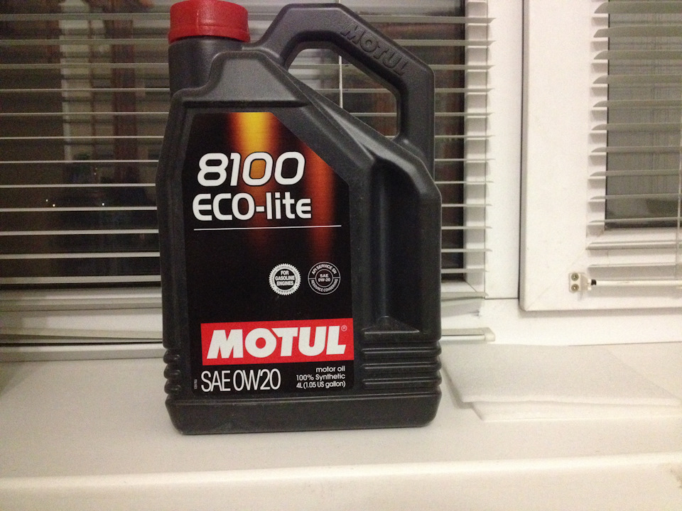 Борошно вибору масла. Motul 0w-20 vs 5w-30. 1