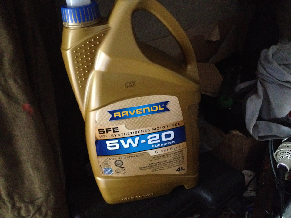 Зміна мастила з Motul Eco-Lite 0w-20 на Ravenol SFE 5w-20 1