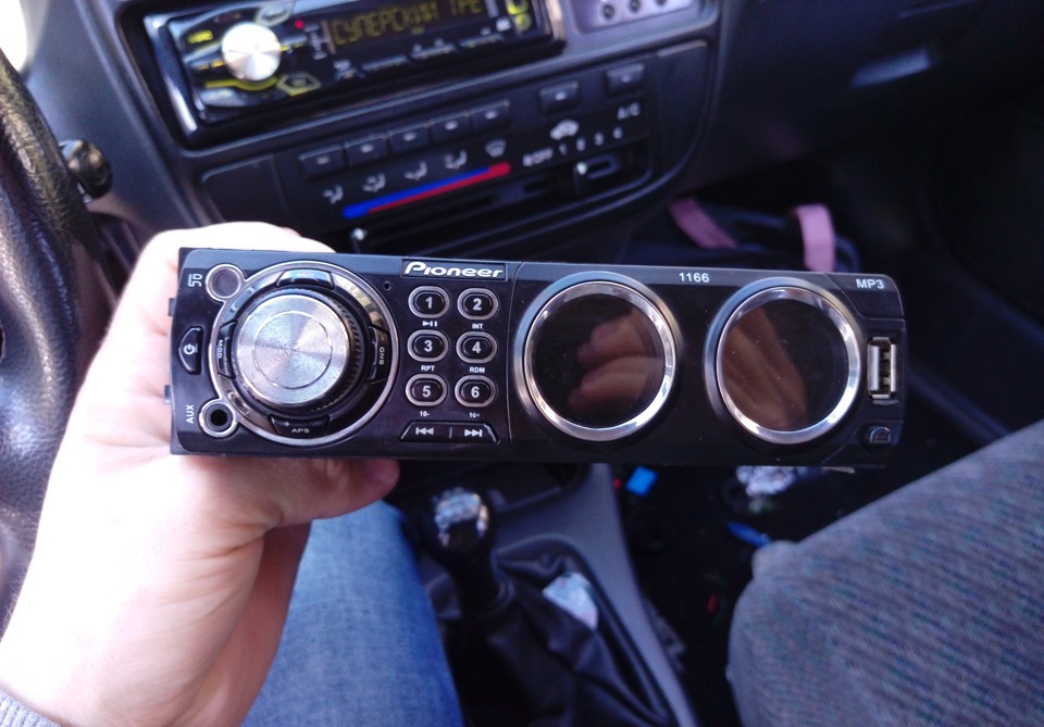 Нова магнітола Kenwood 4