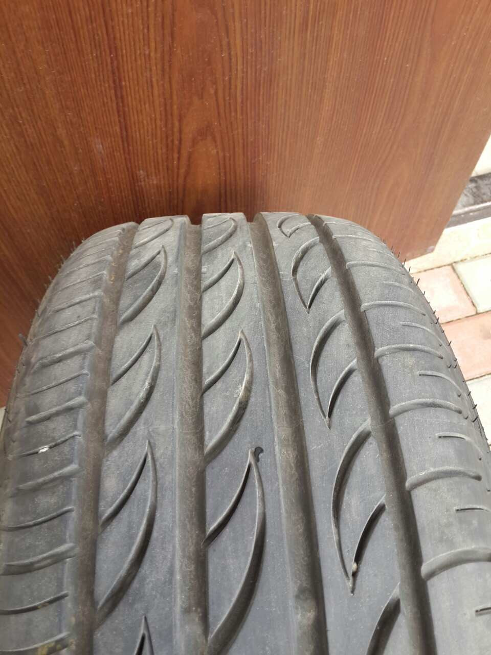 215/45/17 Pirelli Pzero Nero ПРОДАМ 2