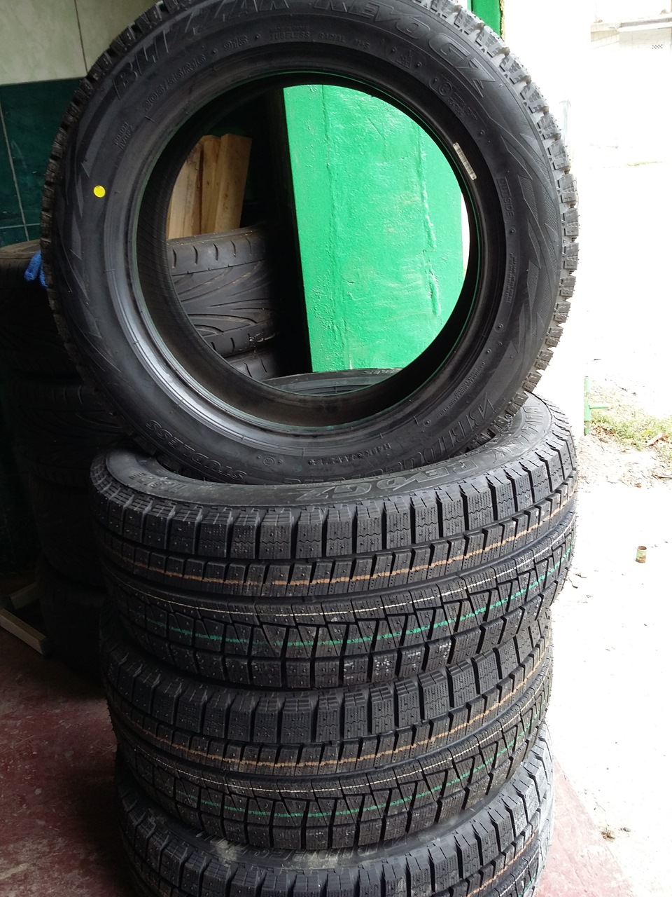 91. BRIDGESTONE Blizzak Revo GZ 2