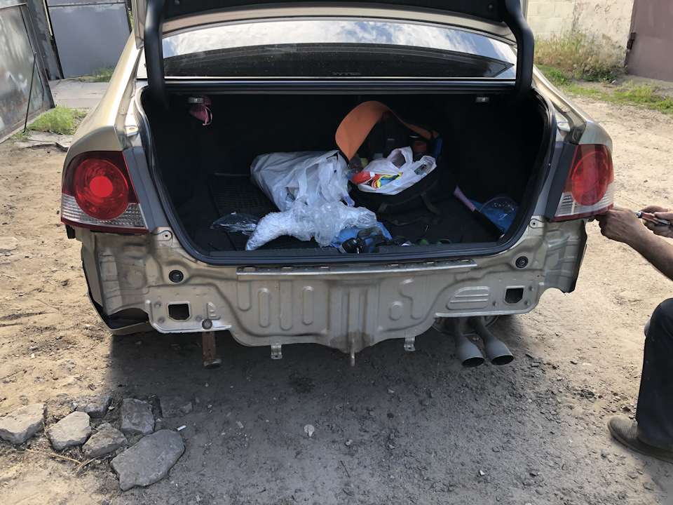 Задній бампер 2