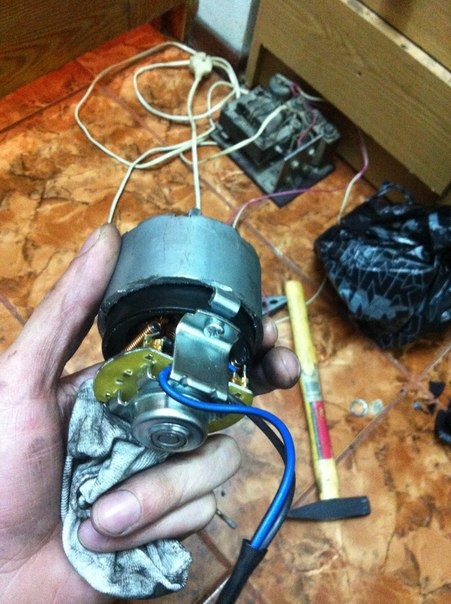 Закінчився моторчик пічки. 5