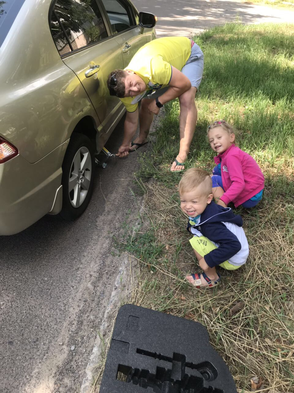 Прокол на дорозі! 2