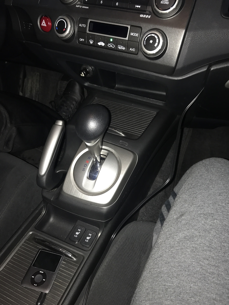Civic 4d exe установка aux роз'єму 5