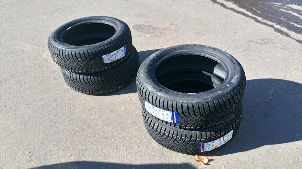 #11 Шини Goodyear Ultra Grip 9 3