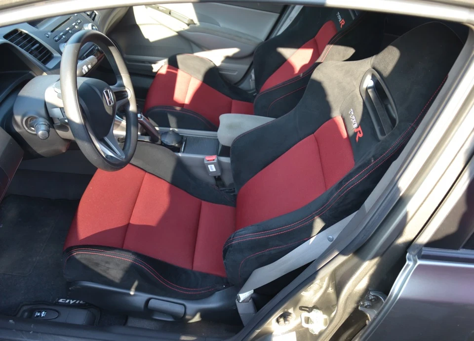 Сидіння від Type-R