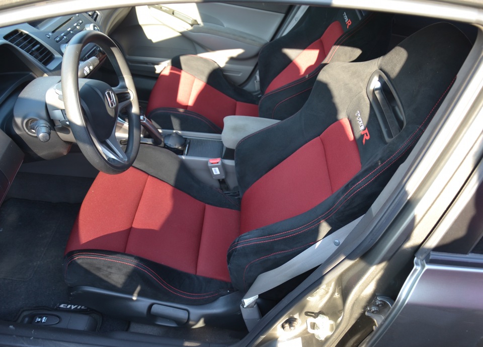 Сидіння від Type-R 1