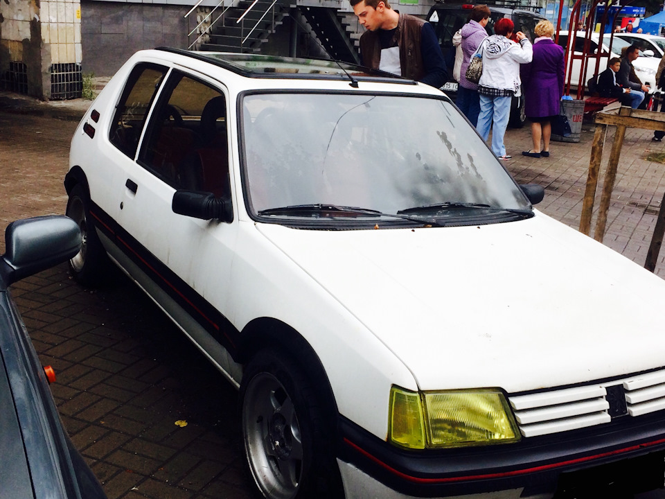 205 GTI 3