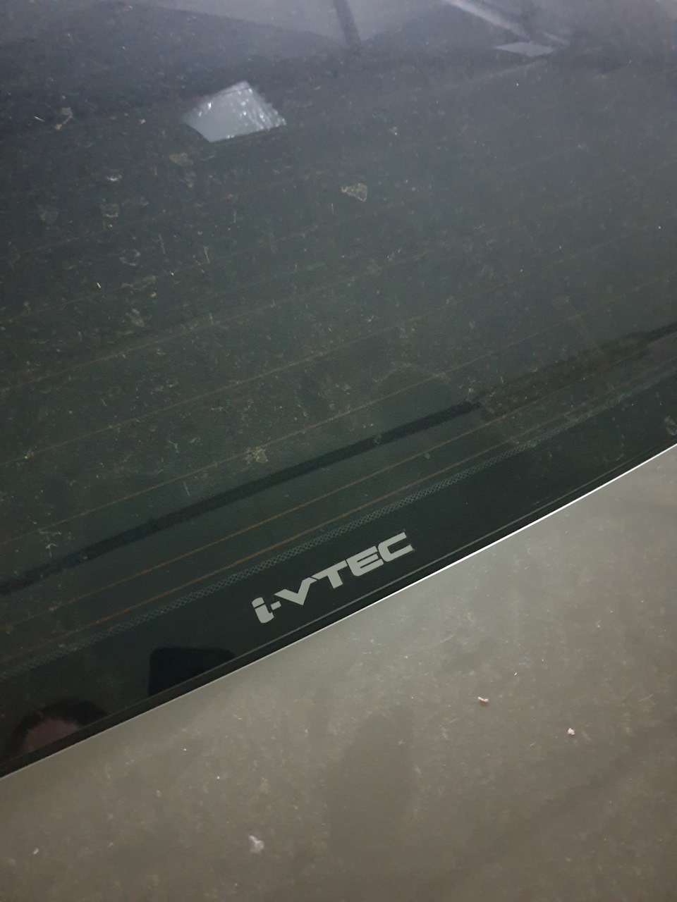 Заміна наклейки I-VTEC 4