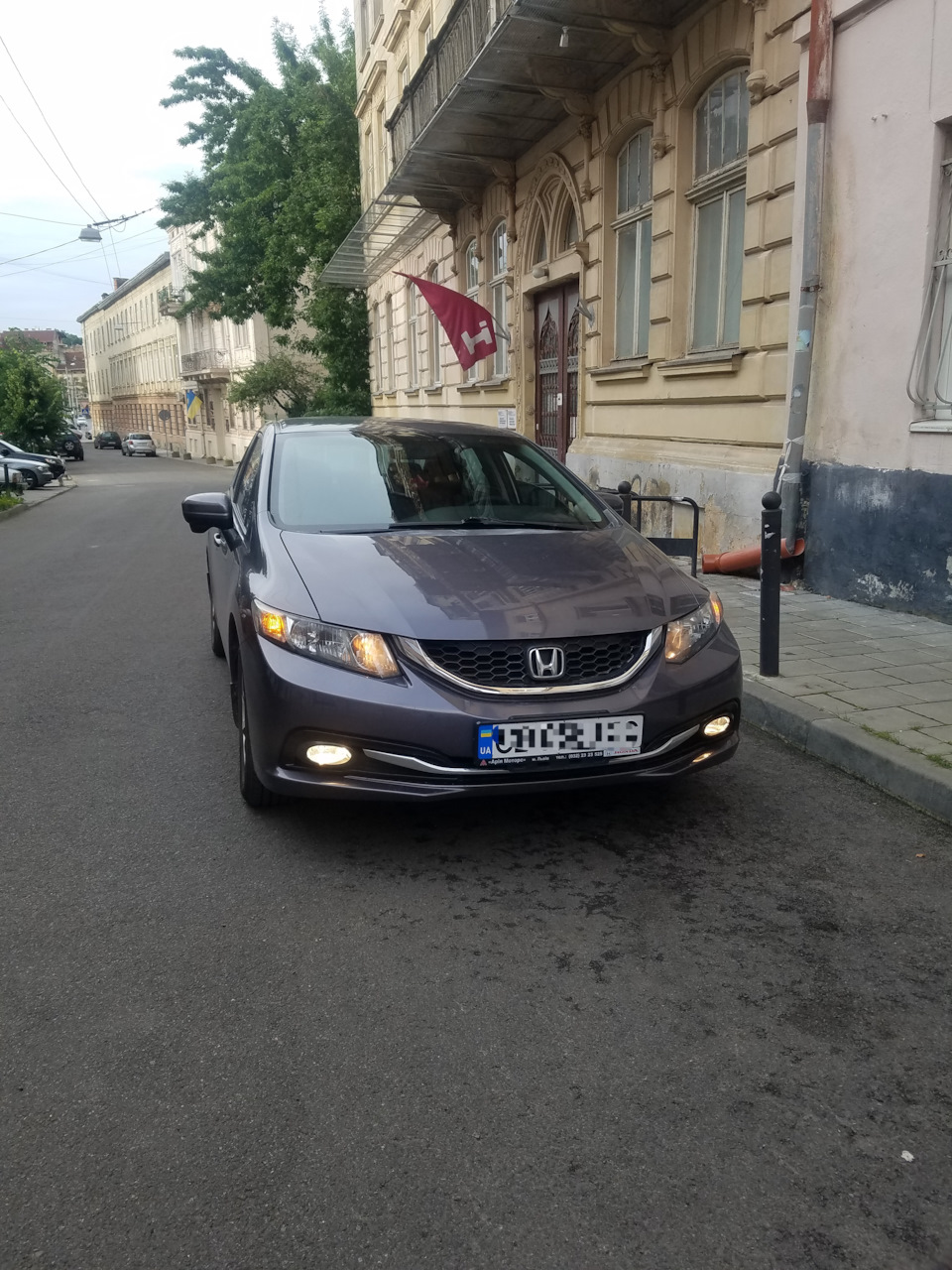 Honda civic IX 2013-2015 встановив протитуманні фари 2