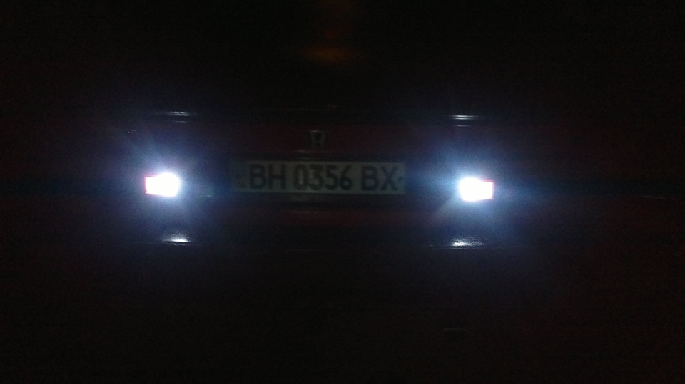 Лампи заднього ходу, підсвічування номера та габарити 4