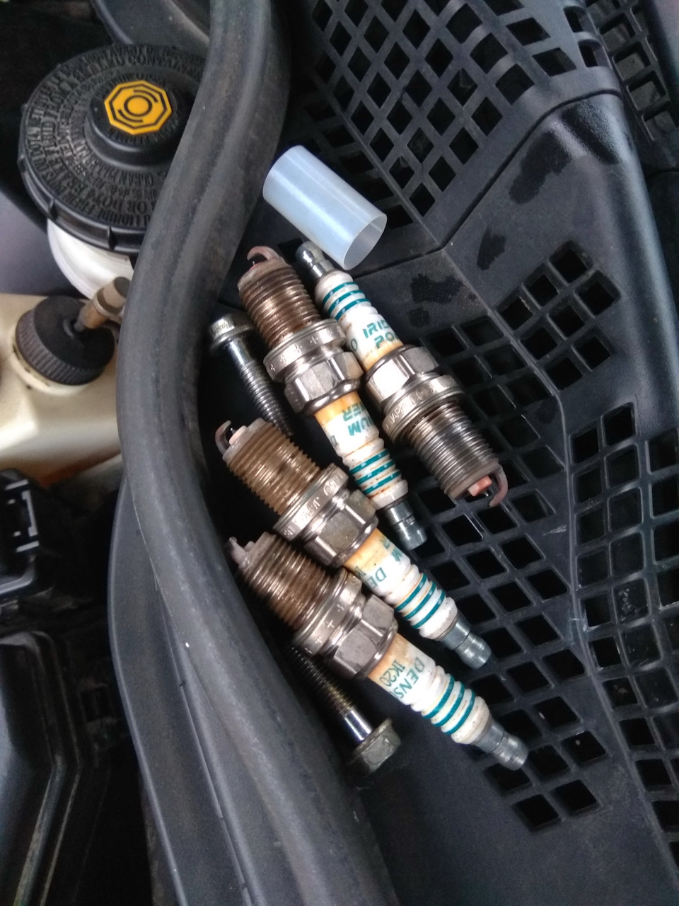 Свічки DENSO SKJ20DR-M11S 3