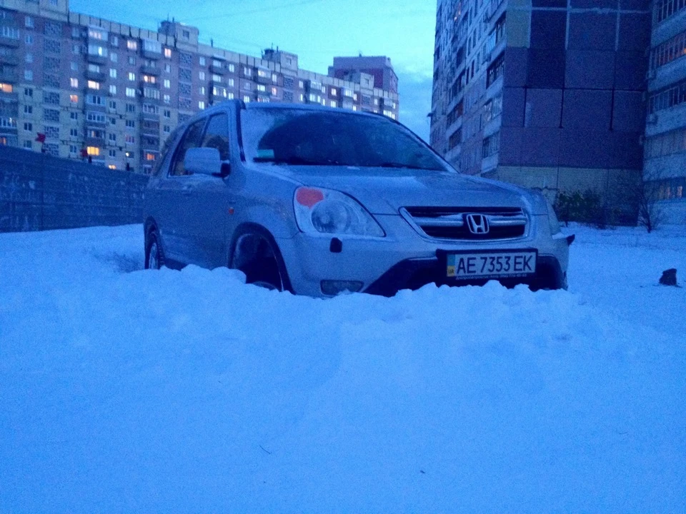 Сніг вище даху)