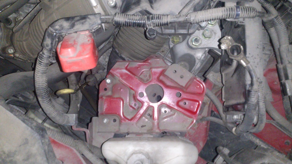 Заміна акумулятора Honda CRV III 2