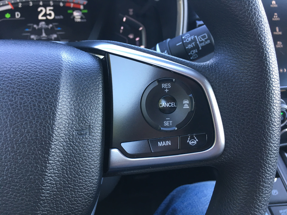 Honda Sensing® у дії (Honda CR-V 5gen). 3