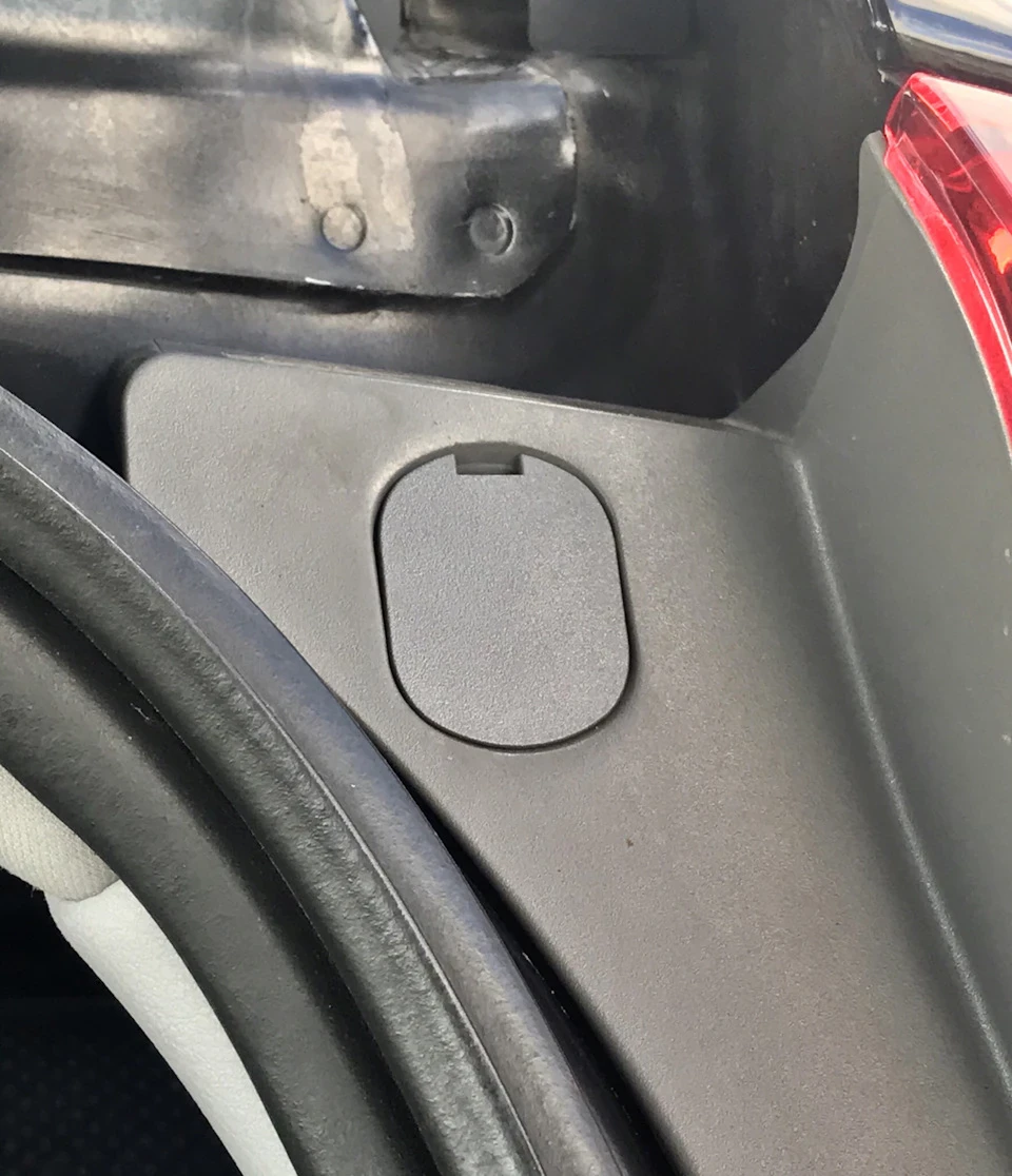 Заглушка заднього ліхтаря