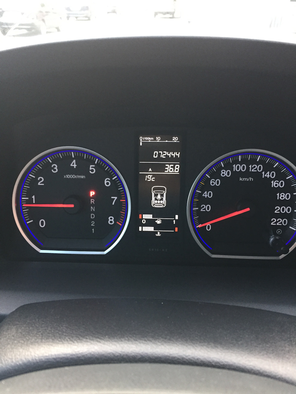 Продаю Honda CR-V 2.0 1