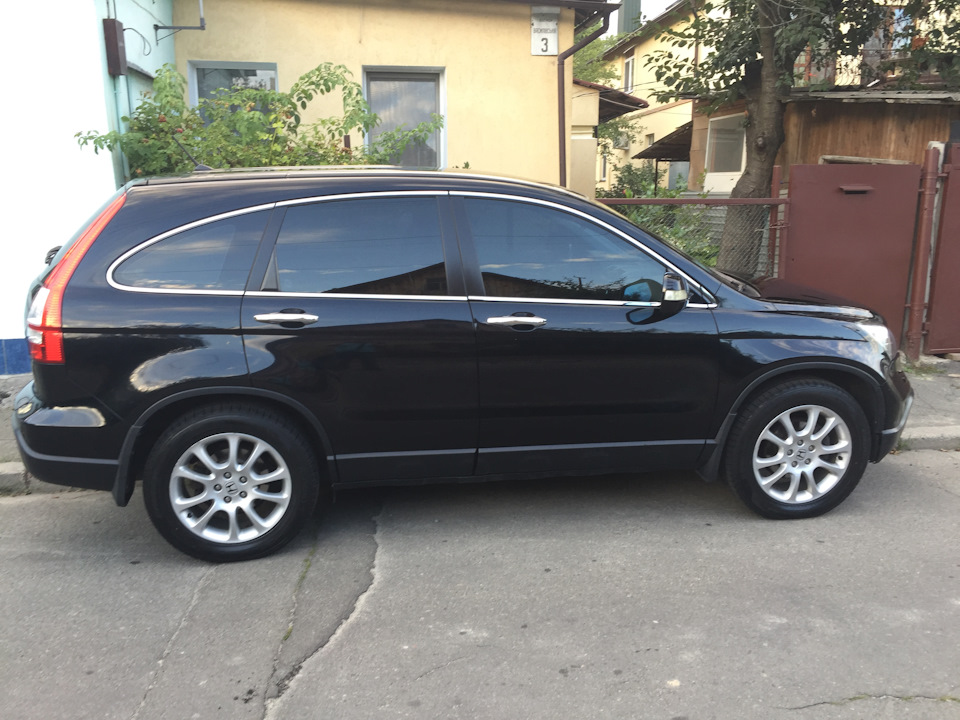 Продаю Honda CR-V 2.0 3