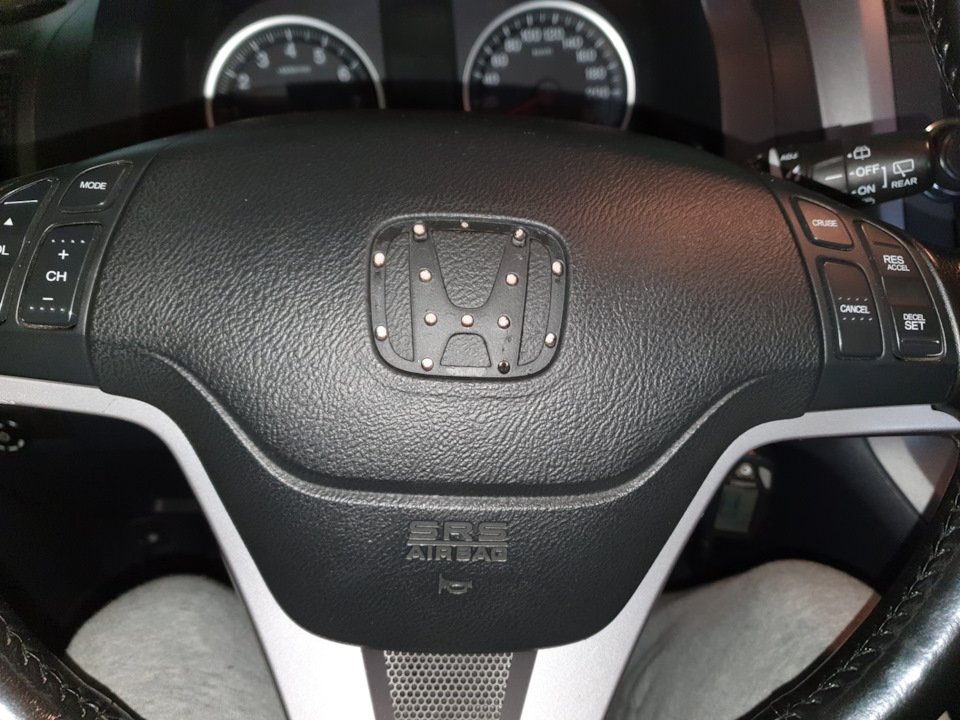 Заміна значка Honda у кермі 2