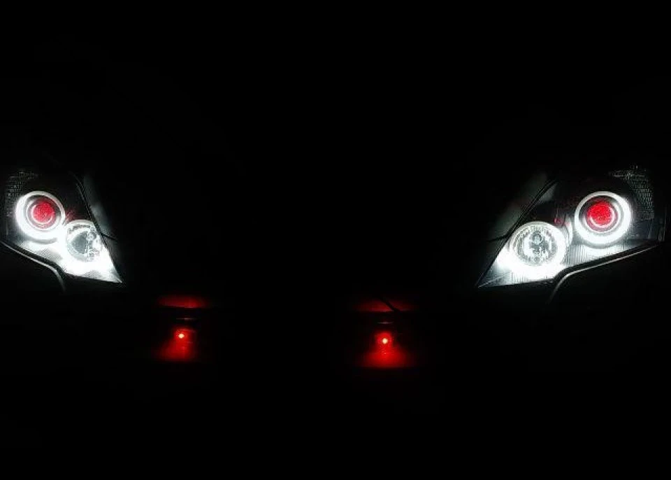 Встановлення ангельських очей і ДХО в Honda CR-V 3