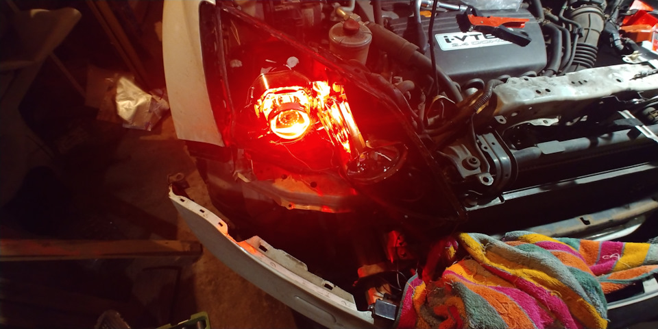 Встановлення ангельських очей і ДХО в Honda CR-V 3 4