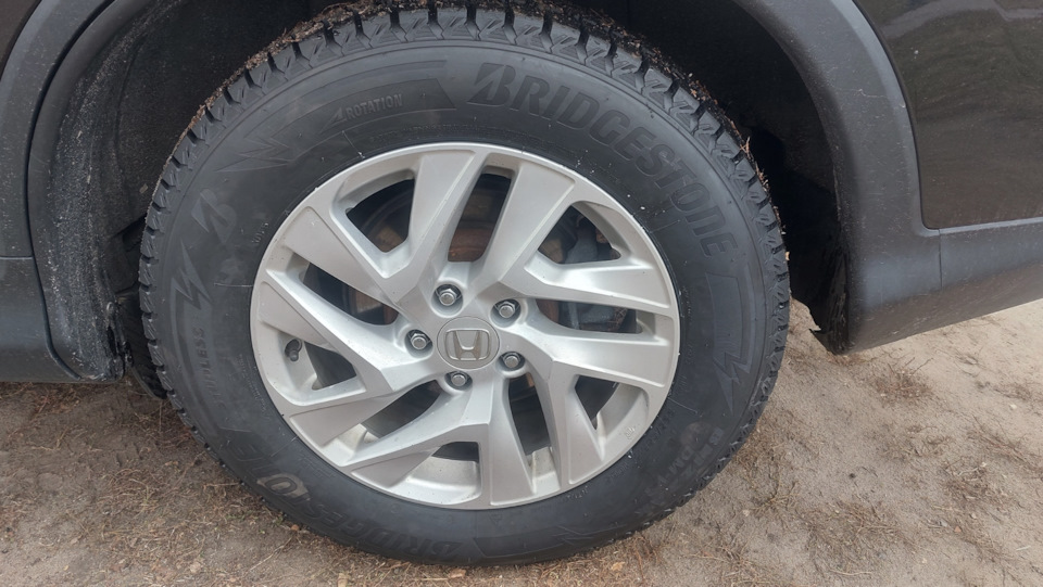 Bridgestone Blizzak DM-V3 1