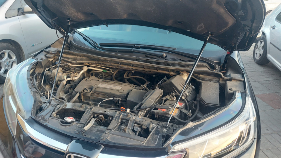 Газові упори капота CRV 4 1
