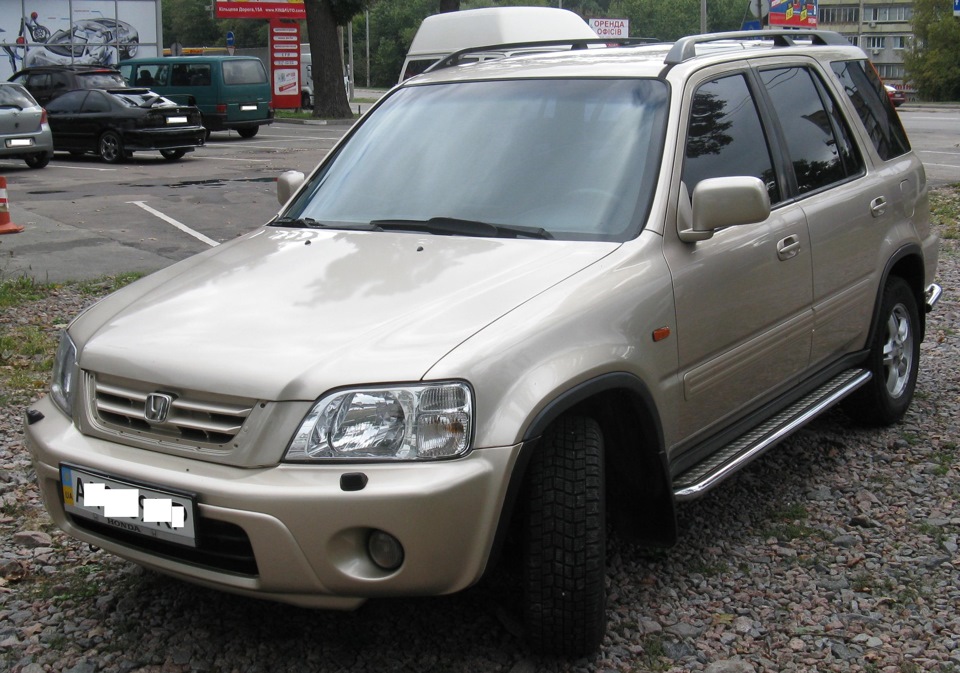 Зовнішній, візуальний фото звіт, про нещодавно придбане авто, марку Honda, модель CR-V в кузові RD1 2