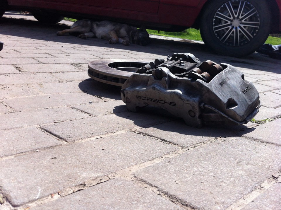 Великим колесам великі гальма, встановлення Big Brake Kit BREMBO Часть1 2