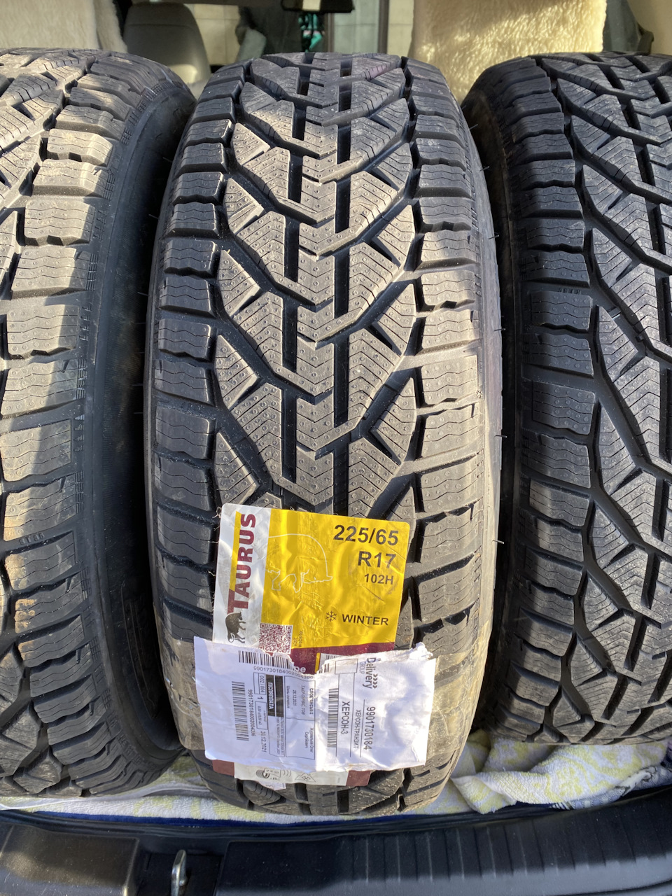 Зимняя резина CRV 2015 Taurus SUV Winter 225/65R17 1