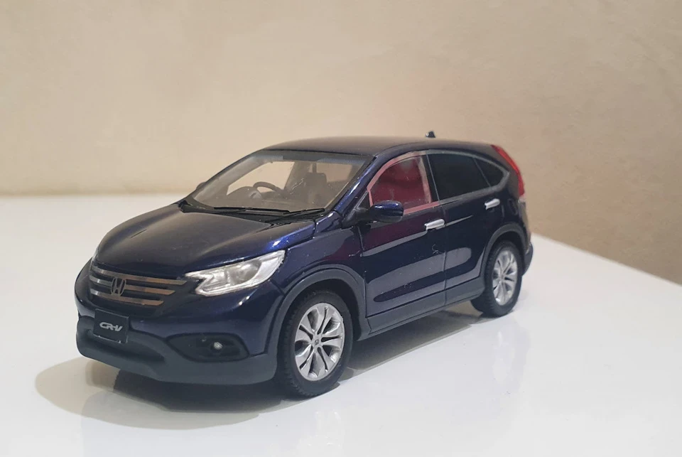 Honda СR-V RM в 1/43